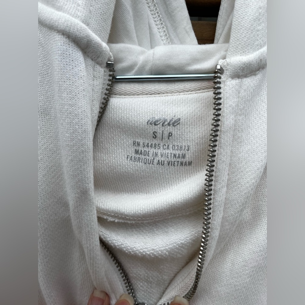Pre-loved with tags. Aerie ombré pink tie dye blush pink hoodie. Size Small. - Picture 5 of 8